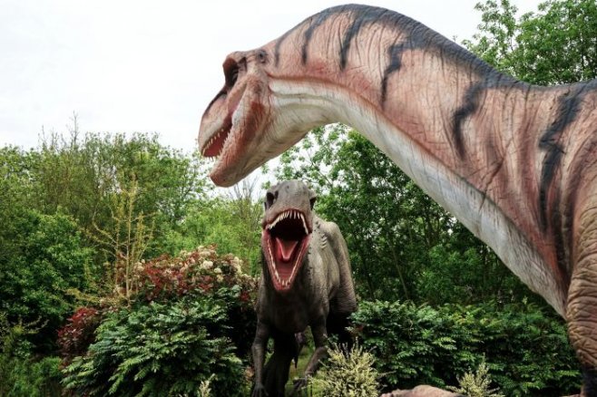 Сможем ли мы когда-нибудь вернуть динозавров к жизни?