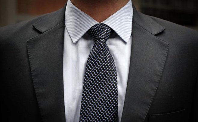 Различные способы завязать галстук под ваш костюм, комплекцию и форму лица
