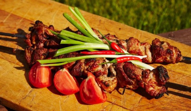 Как солить мясо, чтобы шашлык не стал сухим