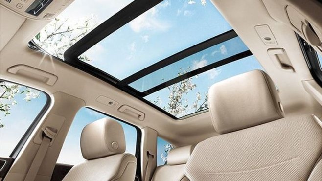 Подводные камни «панорамы»: Как не превратить салон в бассейн после первого ливня